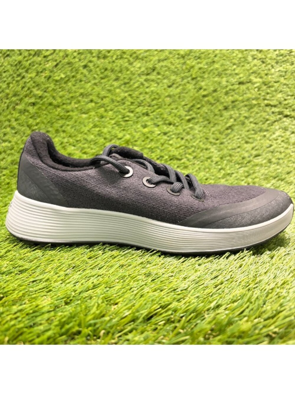 Allbirds Wool Runner Protect Womens Size 10.5 Black Gray Running Shoes Sneakers